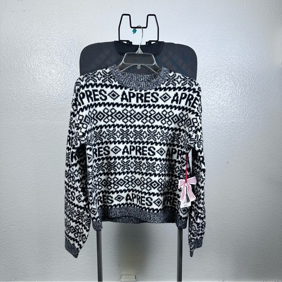 a new day Black and White Patterned Crew Neck Sweater - Picture 1 of 10